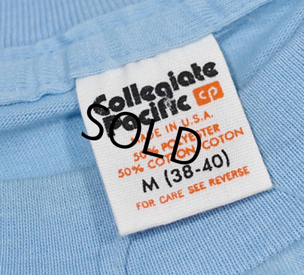 画像2: 80's【USA製】【collegiate pacific MONIES】【ビンテージ】【水色×虹色】【Tシャツ】【サイズＭ】  (2)