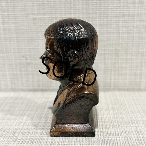 画像2: 【ビンテージ】アンティーク【ジョン・F・ケネディ】【胸像】【ブロンズ像】  (2)