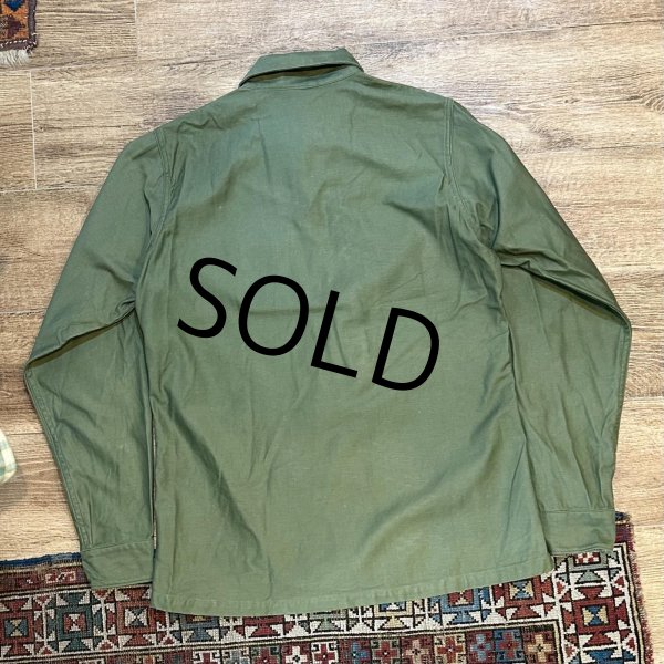 画像3: 程度良好【∼70's】【米軍実物】【ビンテージ】【U.S.ARMY】【OG107】【ユーティリティシャツ】【15 1/2】  (3)