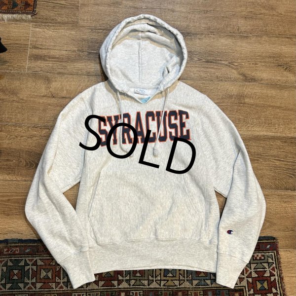 画像1: 【チャンピオン】【Champion】【SYRACUSE】【バックプリント付き】【リバースウィーブパーカー】【サイズS】  (1)