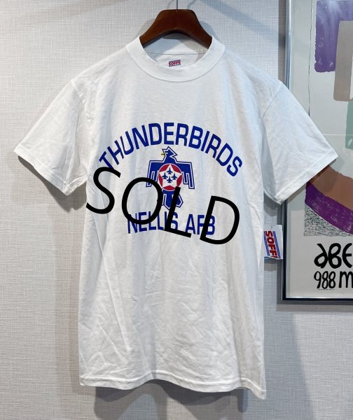 画像1: 【デッドストック】ビンテージ【SOFFE】ソフィー 【白】【THUNDERBIRDS NELLIS 】サンダーバーズ【Tシャツ】サイズＳ  (1)