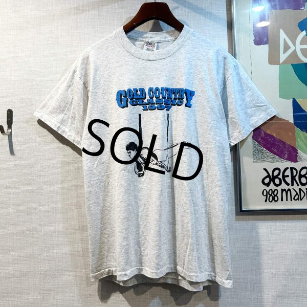 画像1: 90's USA製 ビンテージ【ONEITA】オニータ【Gold country classic 1997】シングルステッチ バックプリント付き【グレー】 Tシャツ 【サイズL】  (1)