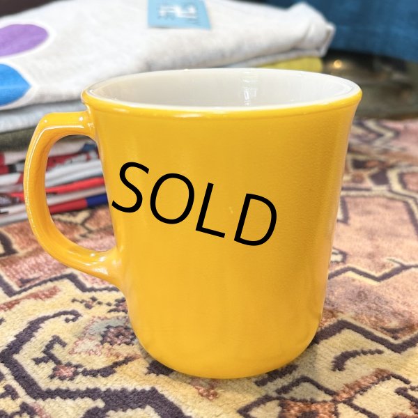 画像1: 【アンティーク】【ビンテージ】【Corelle】コレール 【山吹色】ミルクマグ【マグカップ】  (1)