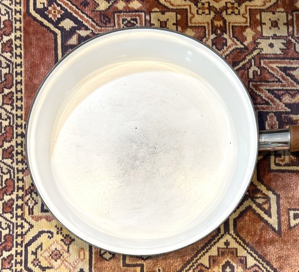 画像3: 【北欧】アンティーク ビンテージ【キャサリンホルム】【水色ｘ白】【ロータス柄】【蓋付きフライパン】【27cm】 (3)