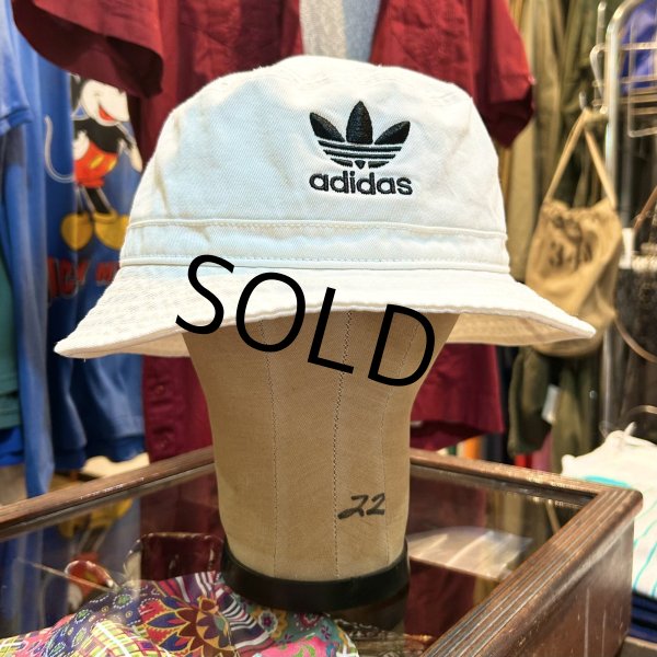 画像1: 【ビンテージ 】【adidas】【アディダス】【白】トレフォイルロゴ【バケットハット】【約６２．５ｃｍ程度】  (1)
