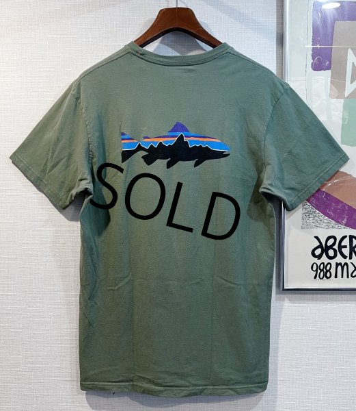 画像4: ビンテージ【パタゴニア】patagonia【緑】【バックプリント】ロゴ入り 【Tシャツ】【サイズM】  (4)