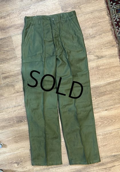画像2: 程度良好!!【60's】【米軍実物】【ビンテージ】OG107【UFOボタン】Wステッチ【ボタンフライ】【ベイカーパンツ】【ユーティリティパンツ】【32x33】  (2)