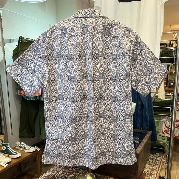 画像3: USA製【Cooke Street】クックストリート 魚柄【グレー】アロハシャツ【半袖シャツ】【サイズS】  (3)