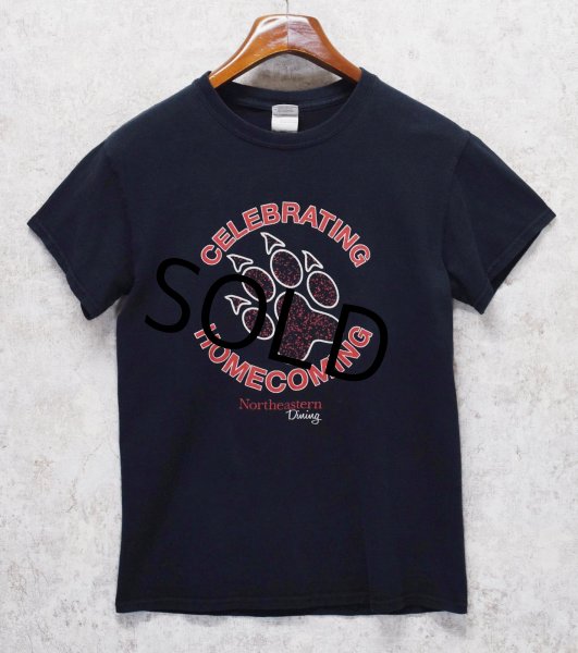 画像1: ビンテージ【GILDAN】【ギルダン】【CELEBRATING HOMECOMING】【黒】【肉球プリント】【Tシャツ】【サイズS】  (1)
