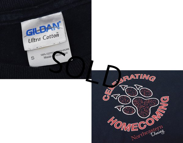 画像2: ビンテージ【GILDAN】【ギルダン】【CELEBRATING HOMECOMING】【黒】【肉球プリント】【Tシャツ】【サイズS】  (2)
