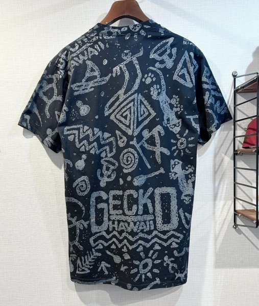 画像3: 【デッドストック】【USA製】【GECKO】ゲッコー【HAWAII】【ヤモリ】総柄 黒【Tシャツ】【サイズL】  (3)