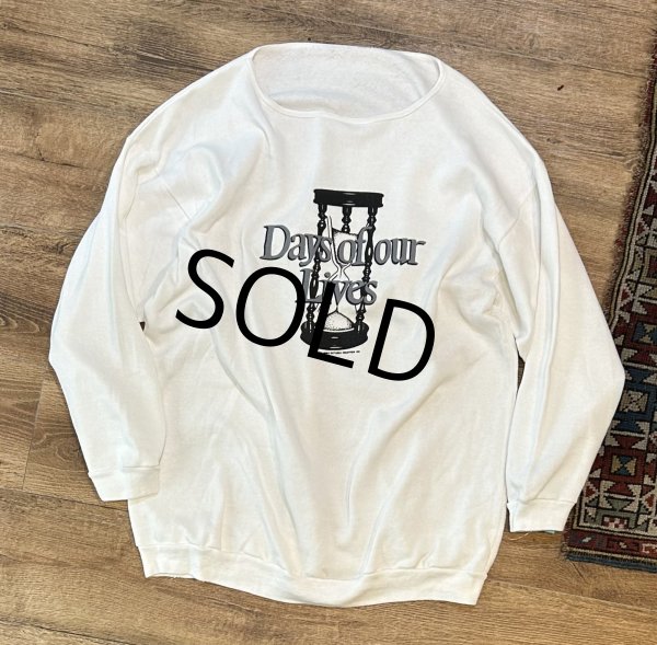 画像1: 【90's】ビンテージ USA製【days of our lives】デイズ・オブ・アワ・ライブス 【白】【スウェット】【サイズXL程度】  (1)