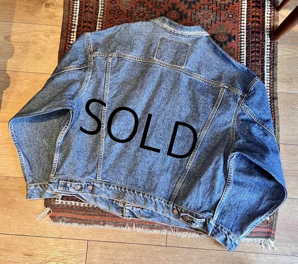 画像3: 90’s 【ビンテージ】USA製【リーバイス】【LEVIS】【70598 4891】【デカパッチ】【Gジャン】デニムジャケット【サイズXL】  (3)