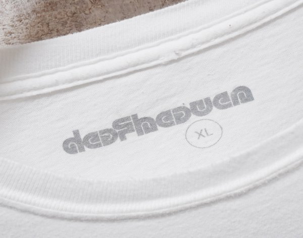 画像2: ビンテージ【Deafheaven】デフヘヴン【白×青】デザイン【模様】【バンドTシャツ】【サイズXL】  (2)