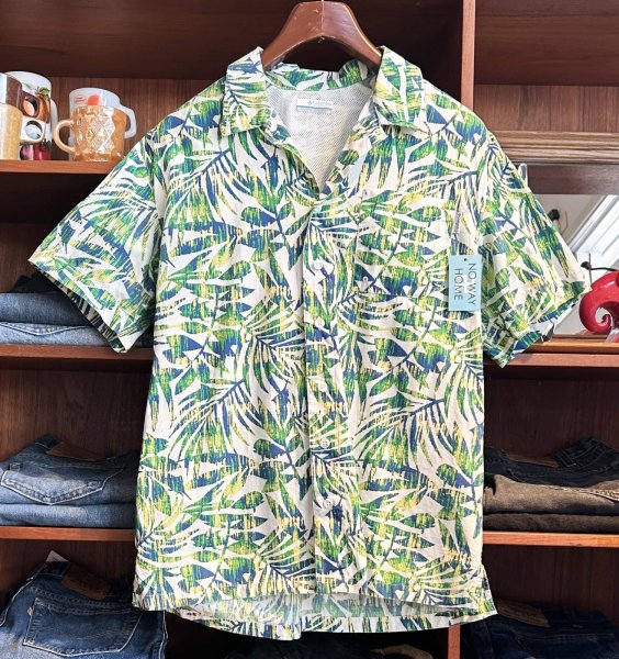 画像1: 【コロンビア】【Columbia】ビンテージ【PFG】草 葉 総柄 緑【半袖フィッシングシャツ】【サイズＳ】  (1)