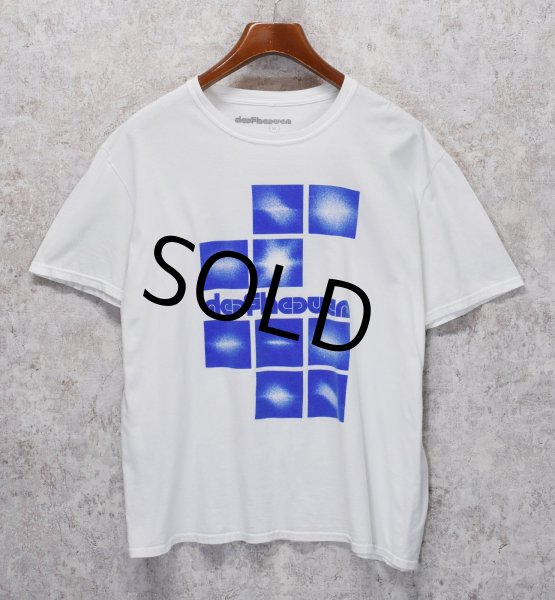 画像1: ビンテージ【Deafheaven】デフヘヴン【白×青】デザイン【模様】【バンドTシャツ】【サイズXL】  (1)