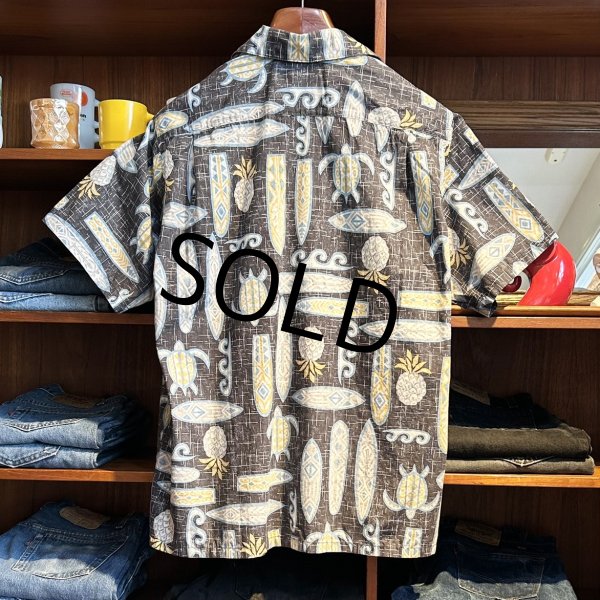 画像3: 【USA製】【ビンテージ】【GO BAREFOOT】アロハシャツ【ウミガメ×波×カヌー模様】ハワイアンシャツ【黒×水色×ベージュ】コットン【半袖シャツ】【サイズM】  (3)