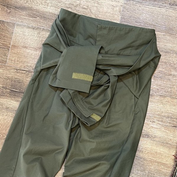 画像2: 【CHAUNK DRKLAC】【ツナギ風アーミーパンツ】ミリタリーパンツ【カーゴパンツ】オールインワン【サイズL】  (2)