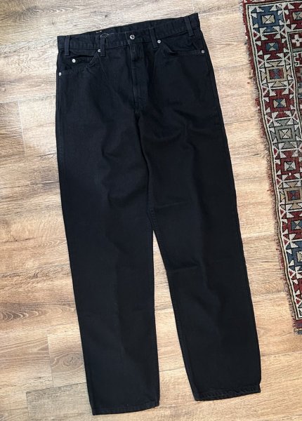画像2: 90's【デッドストック】【LEVI'S】【リーバイス】５５０【リラックスフィット】後染め 黒 ブラックデニム【デニムパンツ】【36×34】  (2)