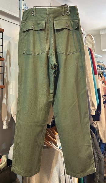 画像4: 70's【米軍実物】【ビンテージ】【ベイカーパンツ】UFOボタン Wステッチ OG107【ユーティリティパンツ】【32×33】  (4)