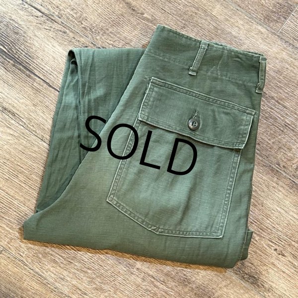 画像1: 70's【米軍実物】【ビンテージ】【ベイカーパンツ】UFOボタン Wステッチ OG107【ユーティリティパンツ】【32×33】  (1)