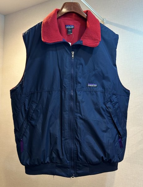 画像4: 90's【USA製】【patagonia】【パタゴニア】紺×裏地赤フリース【シェルドシンチラ】【フリースベスト】【サイズXL】  (4)