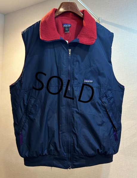 画像4: 90's【USA製】【patagonia】【パタゴニア】紺×裏地赤フリース【シェルドシンチラ】【フリースベスト】【サイズXL】  (4)