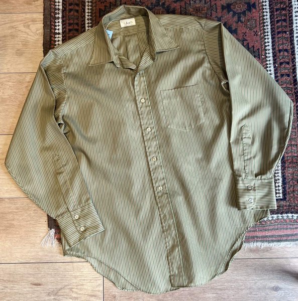 画像1: 70's【ビンテージ】【BOND】ボンド【緑×オレンジストライプ】【ポリコットン】長袖シャツ【サイズXL程度】  (1)