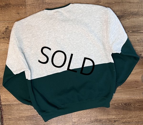 画像3: ほぼ未使用 90's~【USA製】【RUSSELL】ラッセル 【ビンテージ】【グレー×緑】切替【無地】【前V】スウェット【サイズXXL】  (3)