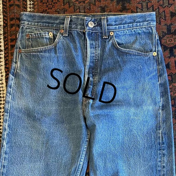 画像4: 90's【ビンテージ】【USA製】【LEVI'S】【リーバイス】【501】【デニムパンツ】【33×33】  (4)