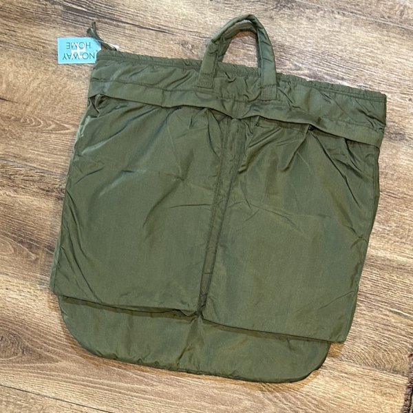 画像3: 程度良好!! 70's【ビンテージ】【米軍実物】【USAF】FURRY ワッペン付き【ヘルメットバッグ】  (3)