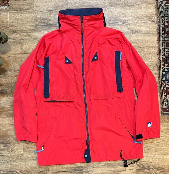 画像1: 90’s ビンテージ SIERRA DESIGNS 【シエラデザインズ】【赤×紺】【ナイロンパーカー】【サイズＬ】  (1)