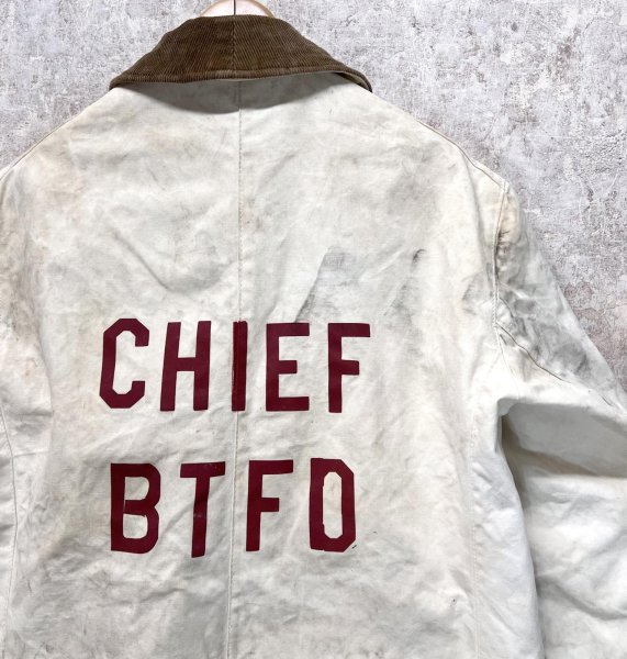 画像5: 70's【ビンテージ】【GLOBE】【白×裏地赤チェック】CHIEF BTFD【ファイヤーマンコート】ジャケット【US42】   (5)