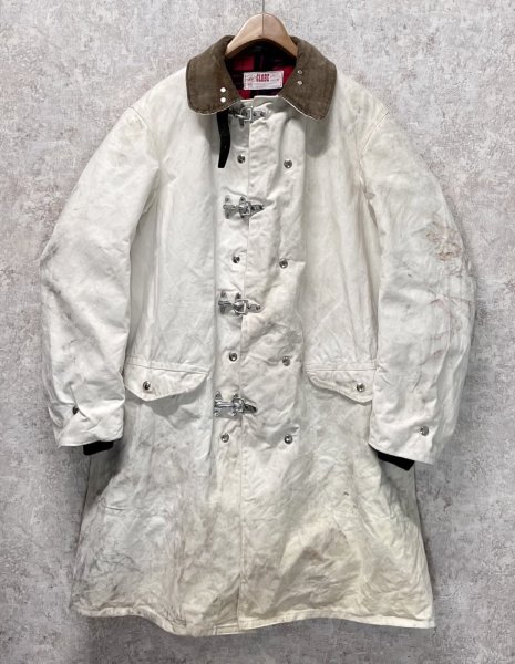 画像1: 70's【ビンテージ】【GLOBE】【白×裏地赤チェック】CHIEF BTFD【ファイヤーマンコート】ジャケット【US42】   (1)