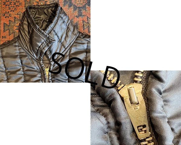 画像2: 【〜60’ｓ】【ビンテージ】【黒】無地【ライトダウン】サイズＭ程度  (2)