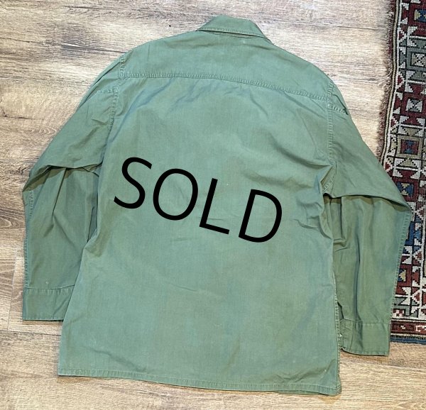 画像3: 60's【ビンテージ】U.S.ARMY【米軍実物】ノンリップ【ジャングルファティーグジャケット】【M-R】  (3)