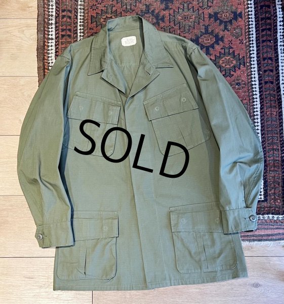 画像1: 【デッドストック】60's【ビンテージ】U.S.ARMY【米軍実物】リップストップ【ジャングルファティーグジャケット】Ｓ-Ｒ   (1)