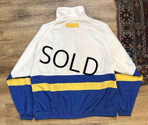画像4: 【ビンテージ】【HAGGAR】【ハガー】白ｘ青ｘ黄【ライン】ナイロンブルゾン【ＸＬ程度】  (4)