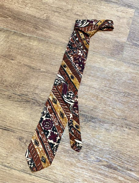 画像1: USA製【ビンテージ】【ERNST】【エルンスト】茶色 総柄【ネクタイ】  (1)