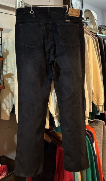 画像6: 90’s ビンテージ【USA製】Wrangler【ラングラー】【黒・ブラック】【コーデュロイパンツ】【36X32】  (6)