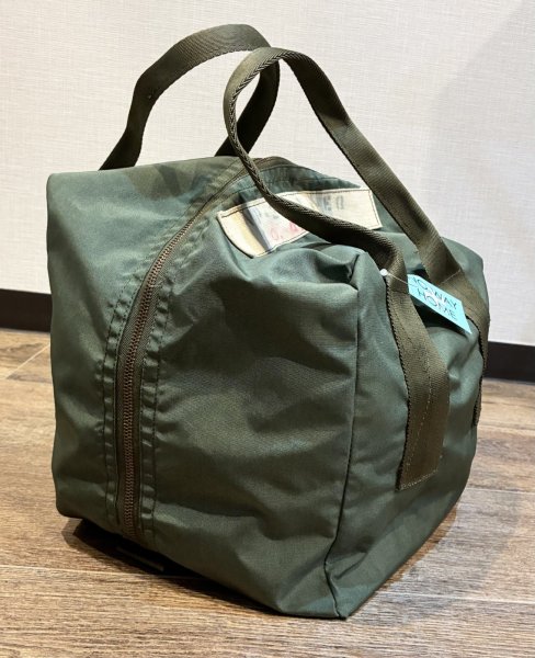 画像4: 〜60's【ビンテージ】【米軍実物】U.S.NAVY【USN？】ナイロン VP-22 AV-EQ【ヘルメットバッグ】  (4)