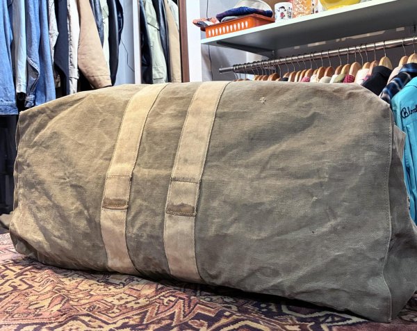 画像5: 40's〜【WW2】【ビンテージ】【米軍実物】【U.S.NAVY】ステンシル入り【パラシュートバッグ】  (5)