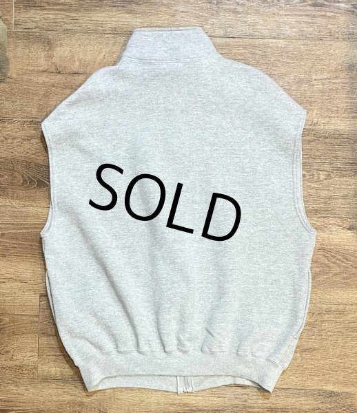 画像3: 90's~【USA製】【RUSSELL】ラッセル 【ビンテージ】グレー【無地】【ジップアップ】ノースリーブスウェット【サイズL】  (3)