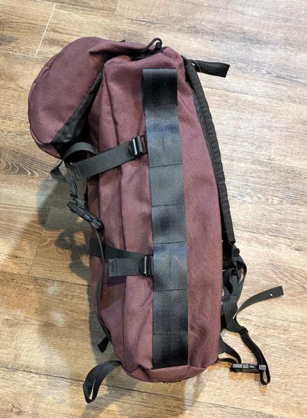 画像4: 90's【ビンテージ】【USA製】【jansport】ジャンスポーツ【エンジ】【バックパック】【リュックサック】  (4)