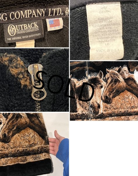 画像2: USA製 ビンテージ【OUTBACK】【馬】総柄【プリント】【フリースジャケット】ジップアップジャケット  (2)