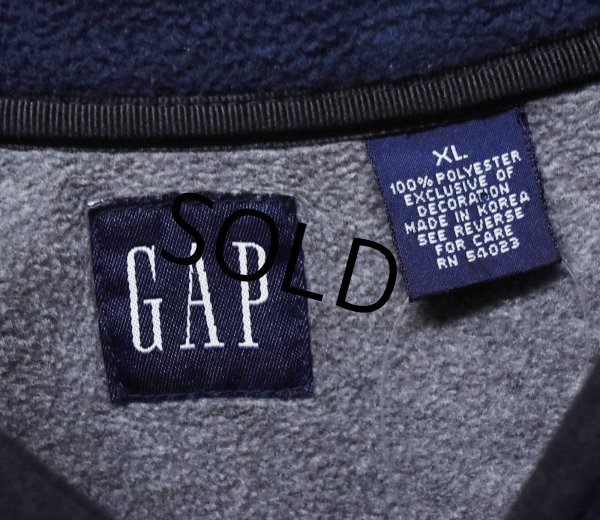 画像2: ビンテージ【オールドギャップ】【GAP】紺【Vネック】【フリース】【プルオーバー】【サイズXL】  (2)