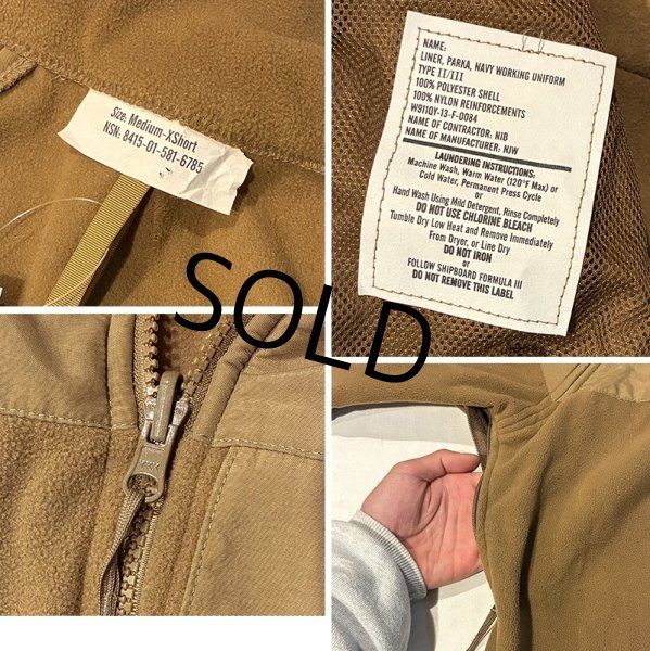 画像2: 程度良好!!【米軍実物】U.S.NAVY【NAVY WORKING UNIFORM】【NWU】【PARKA LINER】【フリース 】【ライナー】【コヨーテ】タンカラー【フリースライナージャケット】【サイズM-XShort】  (2)