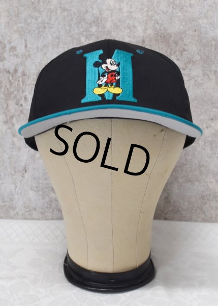 画像1: 【デッドストック】【MICKEY】ミッキーマウス【黒×エメラルド】刺繍入り【BBキャップ】   (1)