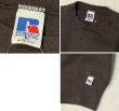 画像2: 90'ｓ【USA製】【RUSSELL】ラッセル 【ビンテージ】ブラウン【無地】【クルーネック】前V スウェット【サイズＸL】  (2)