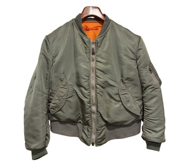 画像1: 70's【ビンテージ】【米軍実物】USAF【アルファ製造】【MA-1】【8279E】ALPHA 【サイズM】  (1)